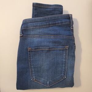 Old Navy Mid-Rise Rockstar Super Skinny Jeans - Medium Wash Fall Jeans